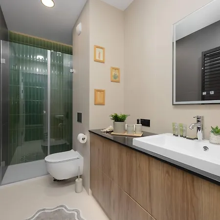 Διαμέρισμα Charming One Bedroom With Air Conditioning In The Capital By Renters *